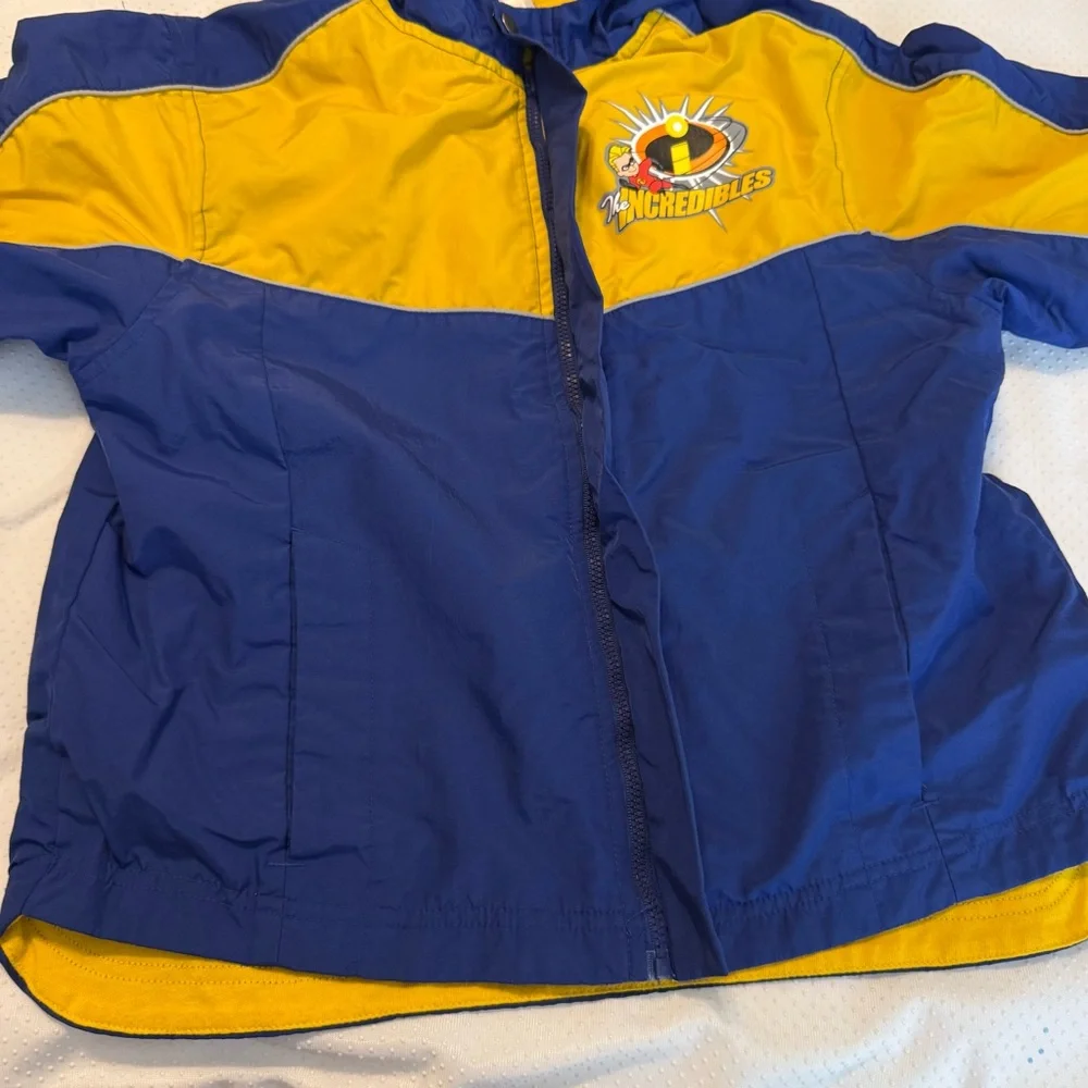 Disney Store Exclusive The Incredibles Zip Up Jacket Kids Size 7/8 Blue Yellow